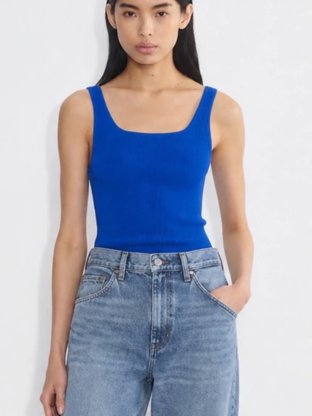 Aritzia | Babaton | Medium | Sculpt Knit Tank